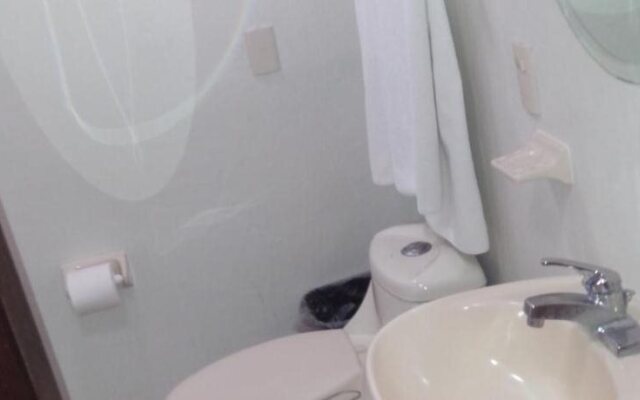 Uke Inn Hotel & Suites Teran