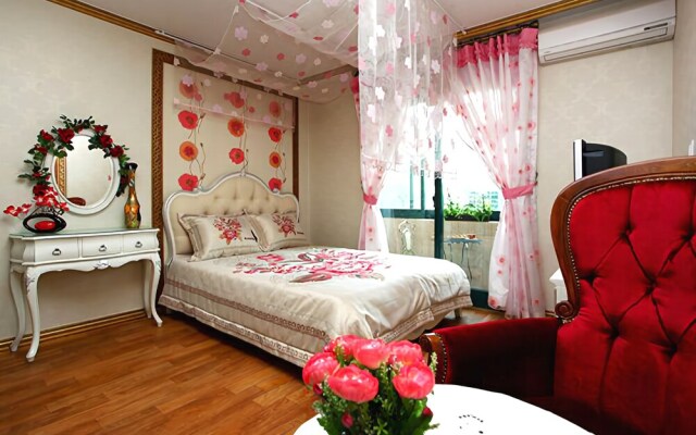 Yangyang Wink Pension