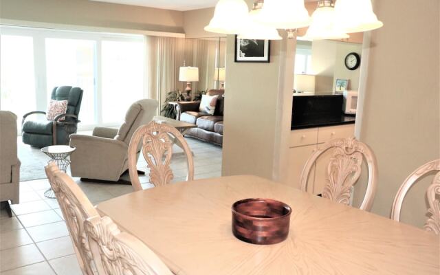 Jamaica Royale - T41 - 2 Br Condo