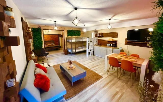 Roots Apartment 2