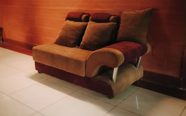 Misty Night Jungle Side Resort