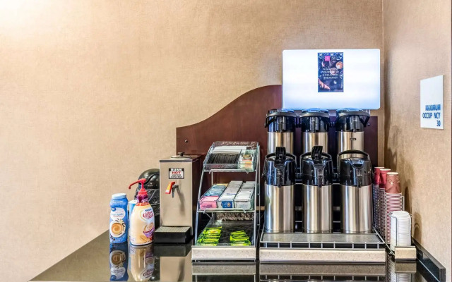 Red Lion Inn & Suites Mineral Wells