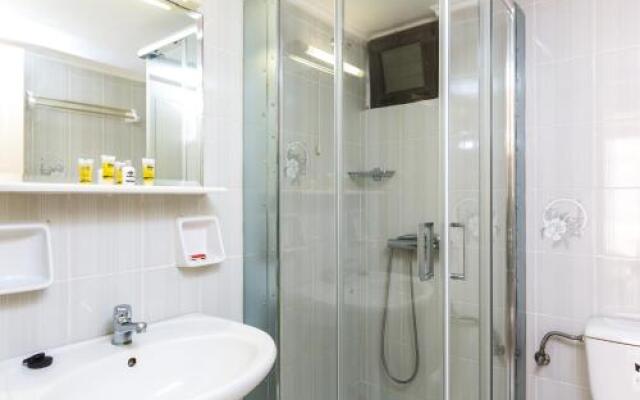 Rosebay Apartments