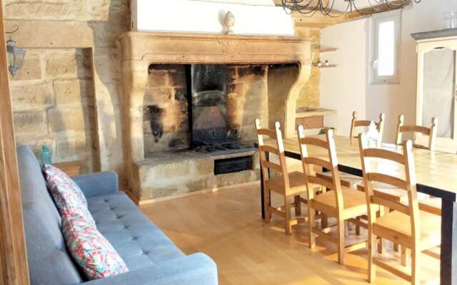 House with 3 Bedrooms in Mus, with Wonderful City View, Furnished Terrace And Wifi - 17 Km From the Beach