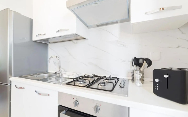 Hill's view terrace apartment