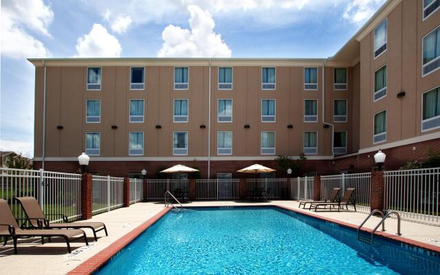 Holiday Inn Express & Suites Baton Rouge East, an IHG Hotel