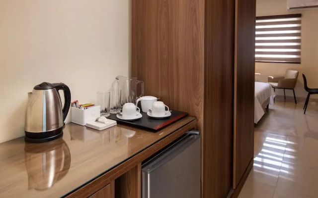 Equipetrol Suites Apart Hotel