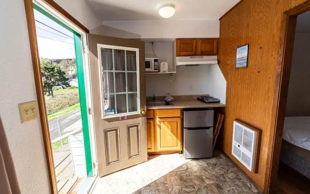 Oceanside Ocean Front Cabins