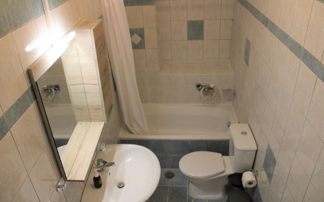 "kalamaki Plaza Apartments ''tzante''"