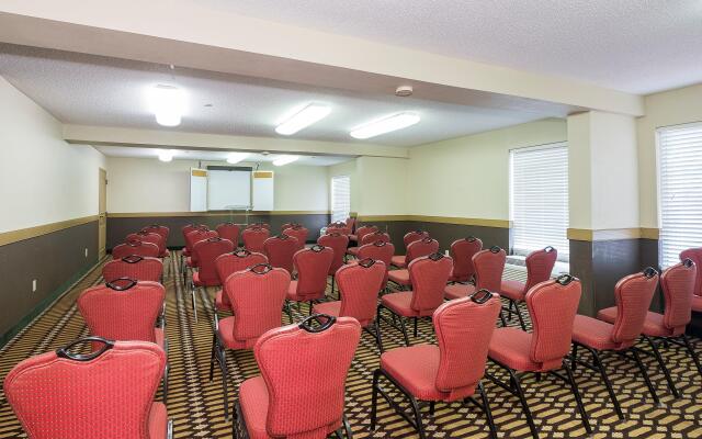 Red Roof Inn & Suites Madison, GA