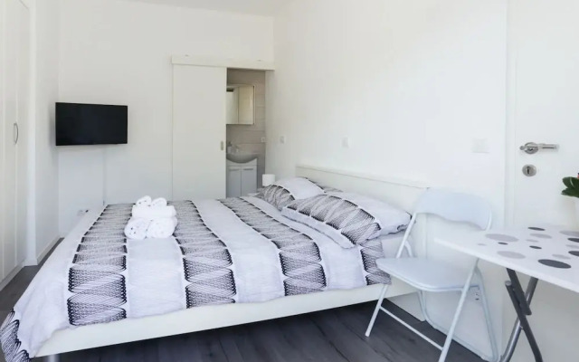 Elegant Oasis Vinisce Villa With Pool