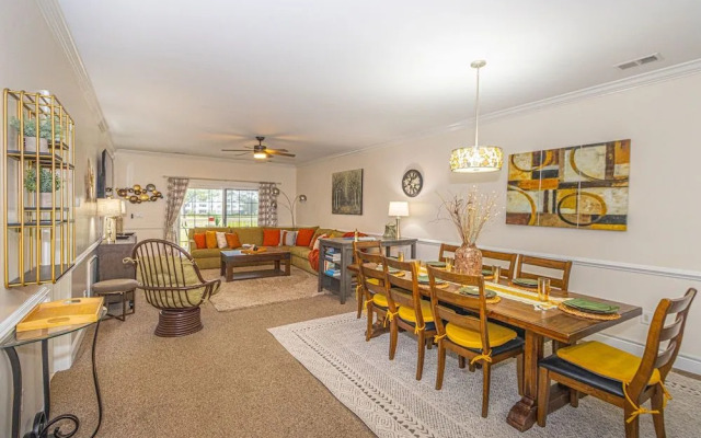 Stunning Renovated Golf Villa Near Beach