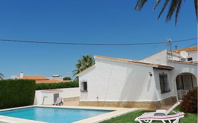 002 Villa Azul
