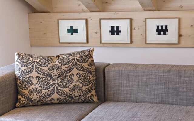 Chalet Altesse Serviced Apartments