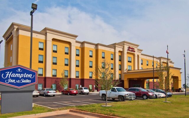 Hampton Inn & Suites Elk City