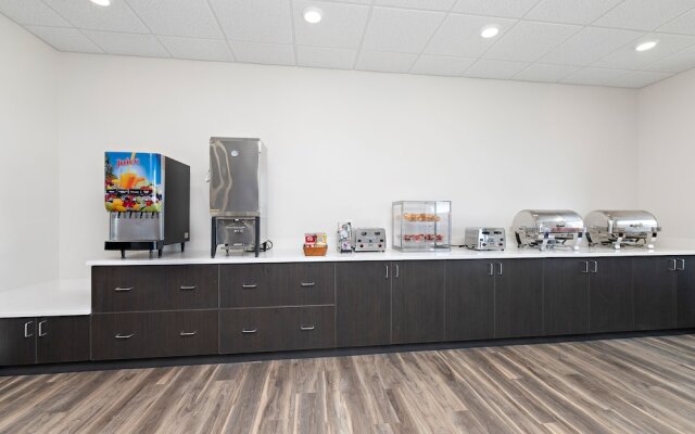 Holiday Inn Express Kansas City North Parkville An IHG Hotel