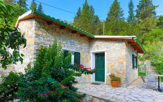 Villa Sevi in Loggos