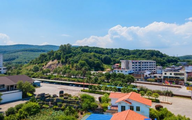 Vienna Hotel Shaoguan Nanhua Temple Store — 3-star hotel in Shaoguan