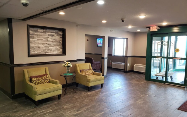 Days Inn And Suites Brooklyn Center/ Minneapolis