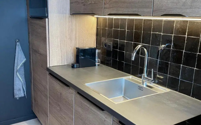3 Room Luxury Design Apartment