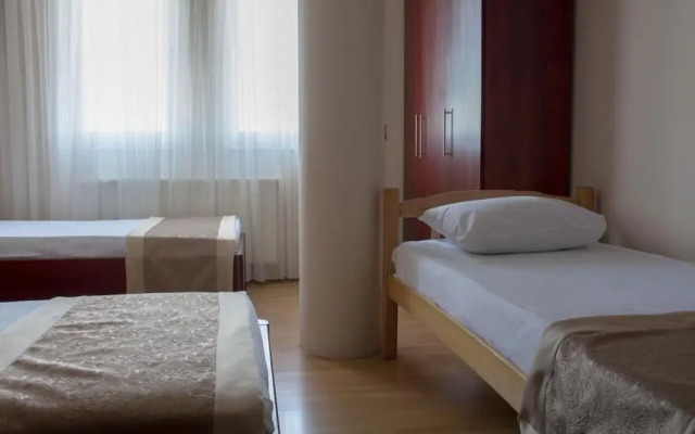 Hotel King