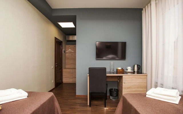 Zhemchug Village Hotel