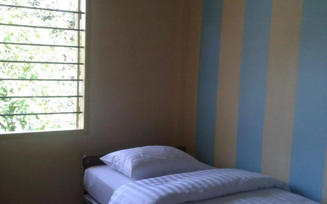 Maikhao Boutique Hostel