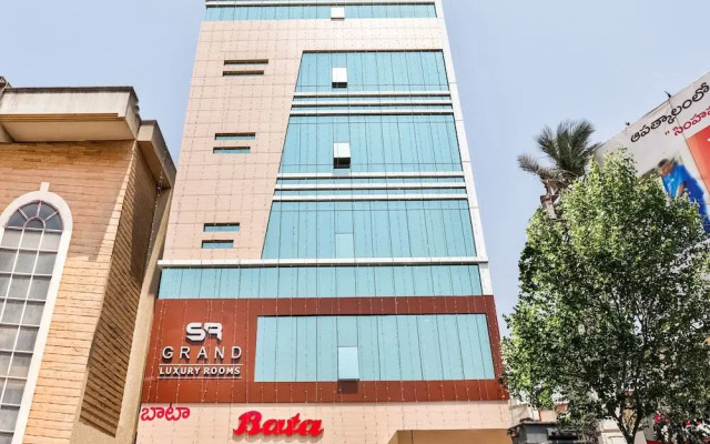Sr Grand by OYO Rooms
