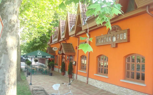 Platán Panzió