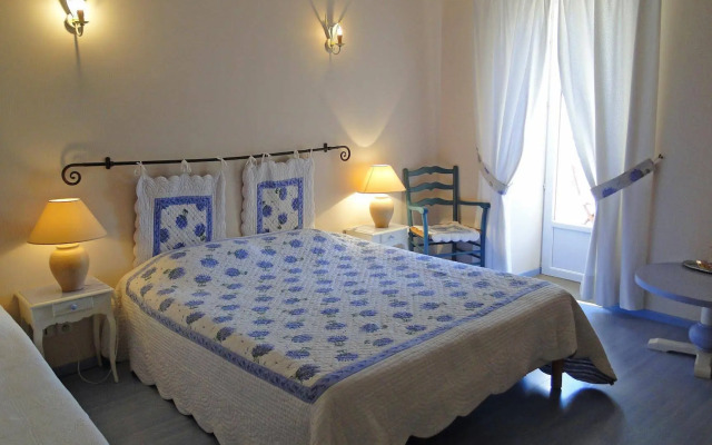 Hôtel la Bastide des Monges