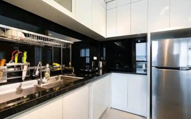 Lyshing Apartment in Vinhomes Grand Park