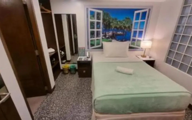 One Cristina Suites