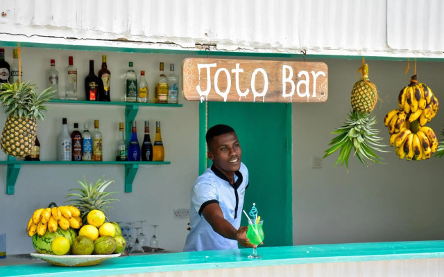 Zanbluu Beach Hotel