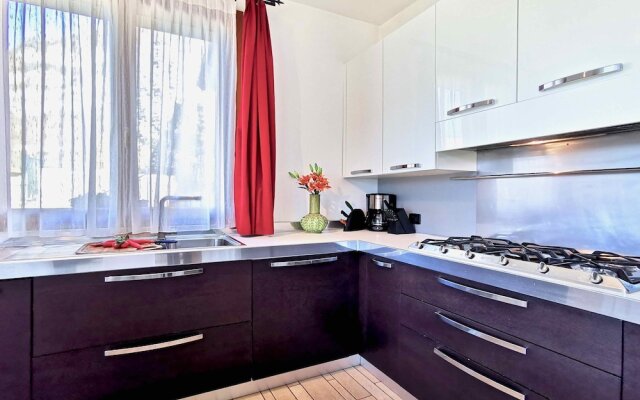 Sumptuous and panoramic Lake Como villa.