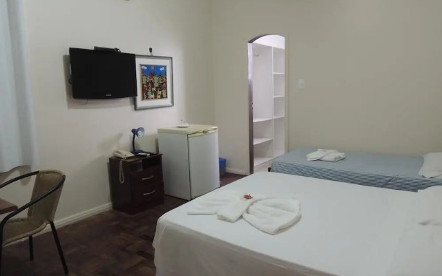 Chez Les Rois Guesthouse