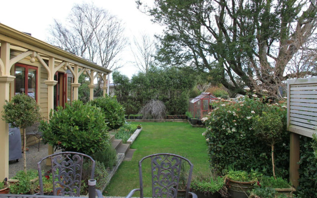 Villa Rouge B&B