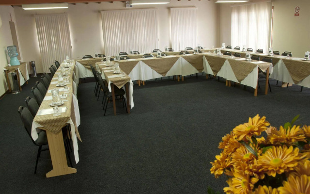 San Isidro Inn