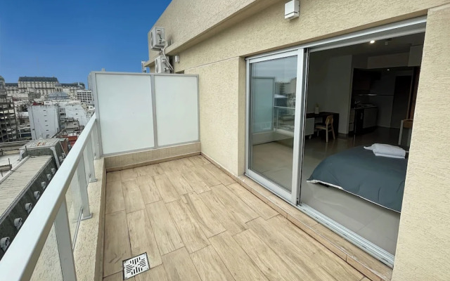 Studio Luxury Balcony Pool