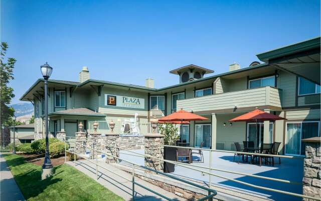 Plaza Inn & Suites at Ashland Creek