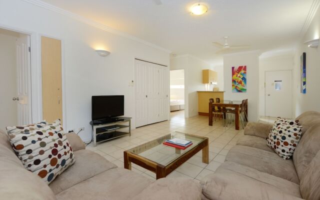 Central Plaza Port Douglas Apartments