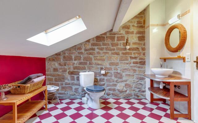Elegant Appartment in Niderviller Near Forest, France