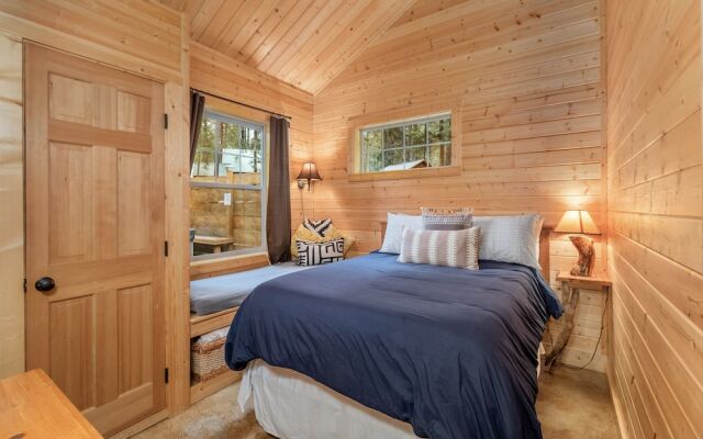 Painted Pony Cabin 2 Bedroom Home by NW Comfy Cabins by RedAwning