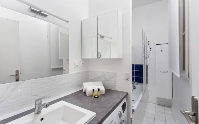 Charming Apartment - Max Dormoy