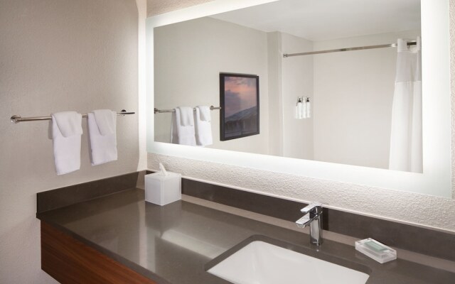 Wingate by Wyndham Charleston