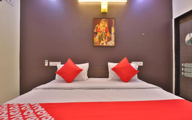 OYO Flagship 28024 Hotel Royal Palace