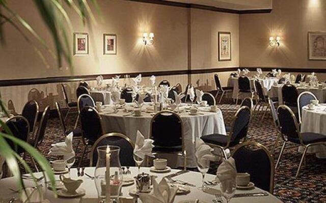 Richmond Magnuson Grand Hotel and Conference Center
