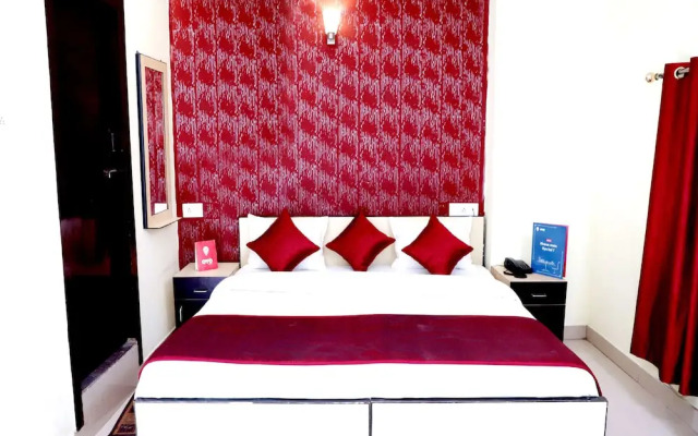 OYO 9945 Hotel R INN