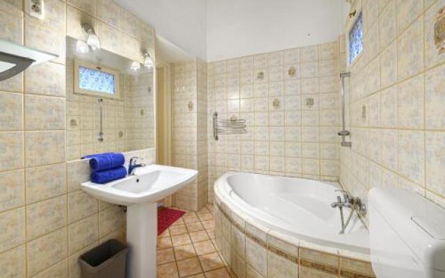 Alessia Apartment City Center