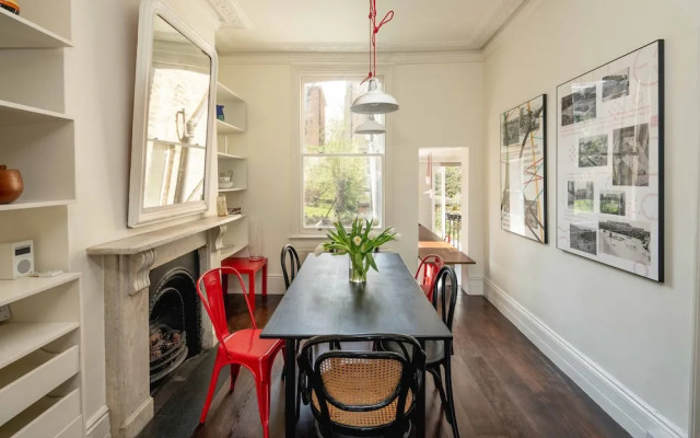 Entire Family Home In London