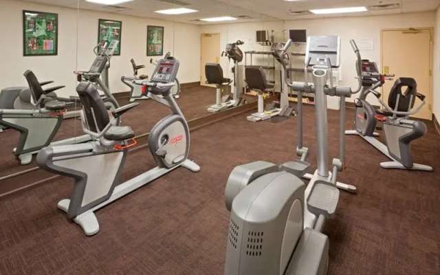 Holiday Inn Express Powless House